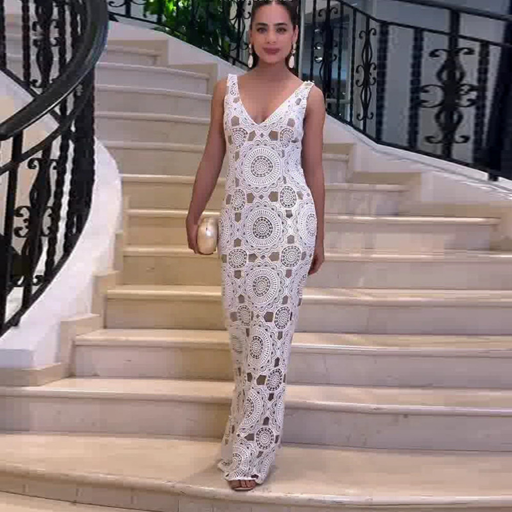 Forever 21 Elegant White V-Neck Sleeveless Bodycon Maxi Dress